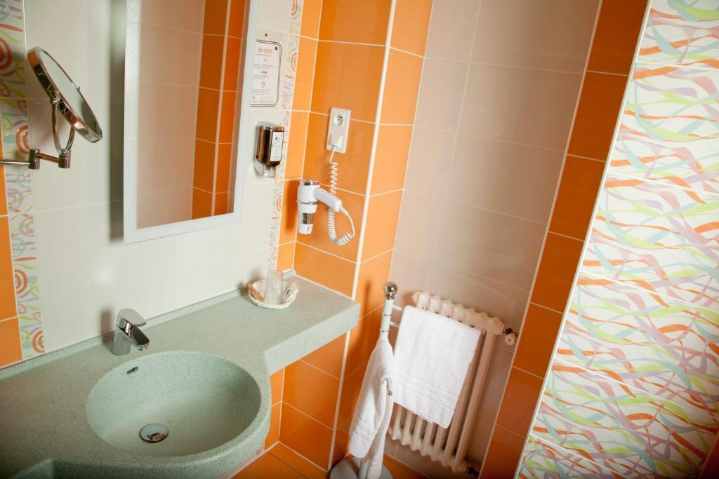 Hotel Bristol Châlons-en-Champagne Pokoj fotografie